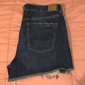 AE High-Waisted Denim Tomgirl Midi Short